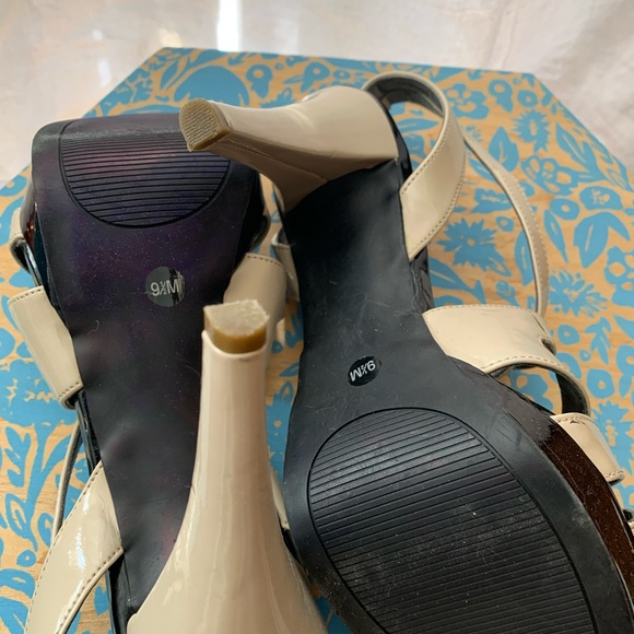 Dressy Nude Heels by Guess - Picture 3 of 3